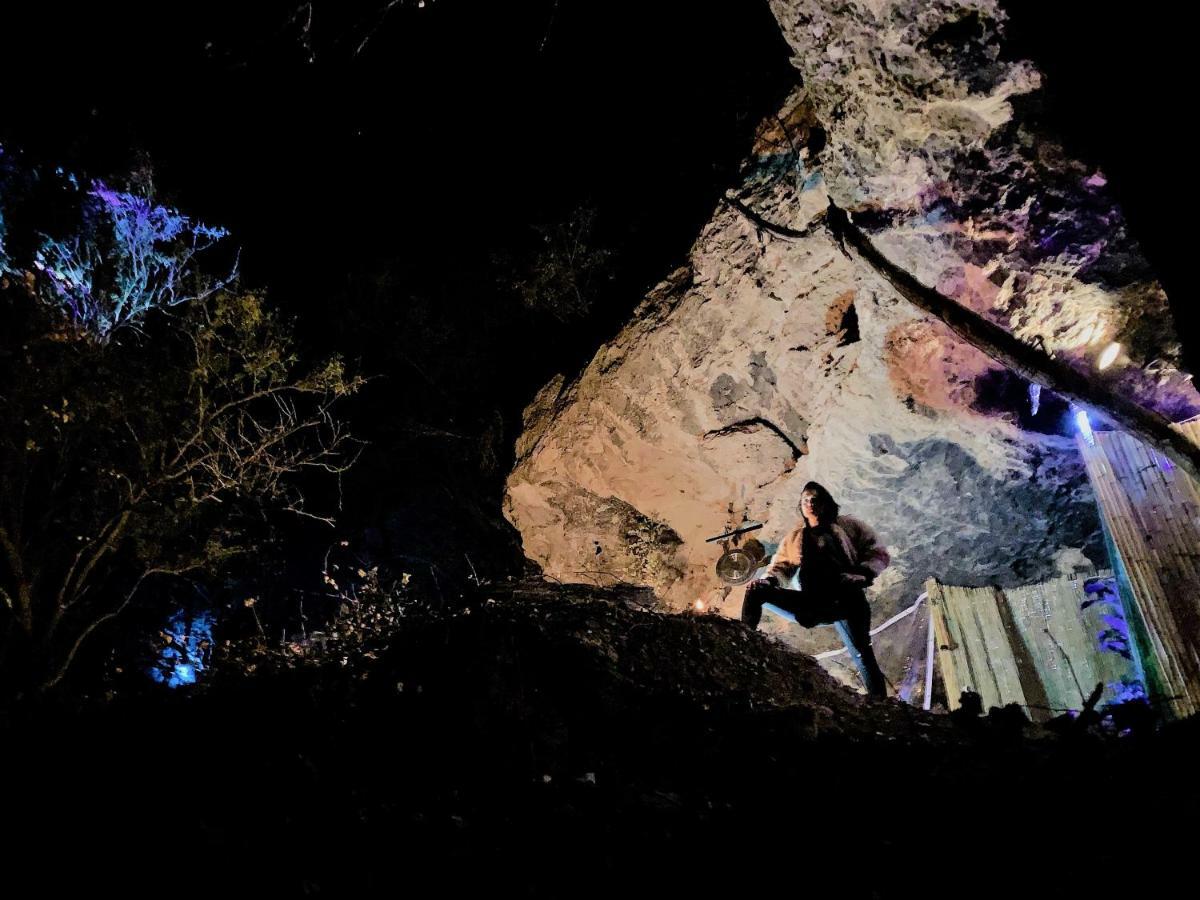 Cave, Yurt, Bubble And Other Glamping Adventures Hotell Sedona Exteriör bild