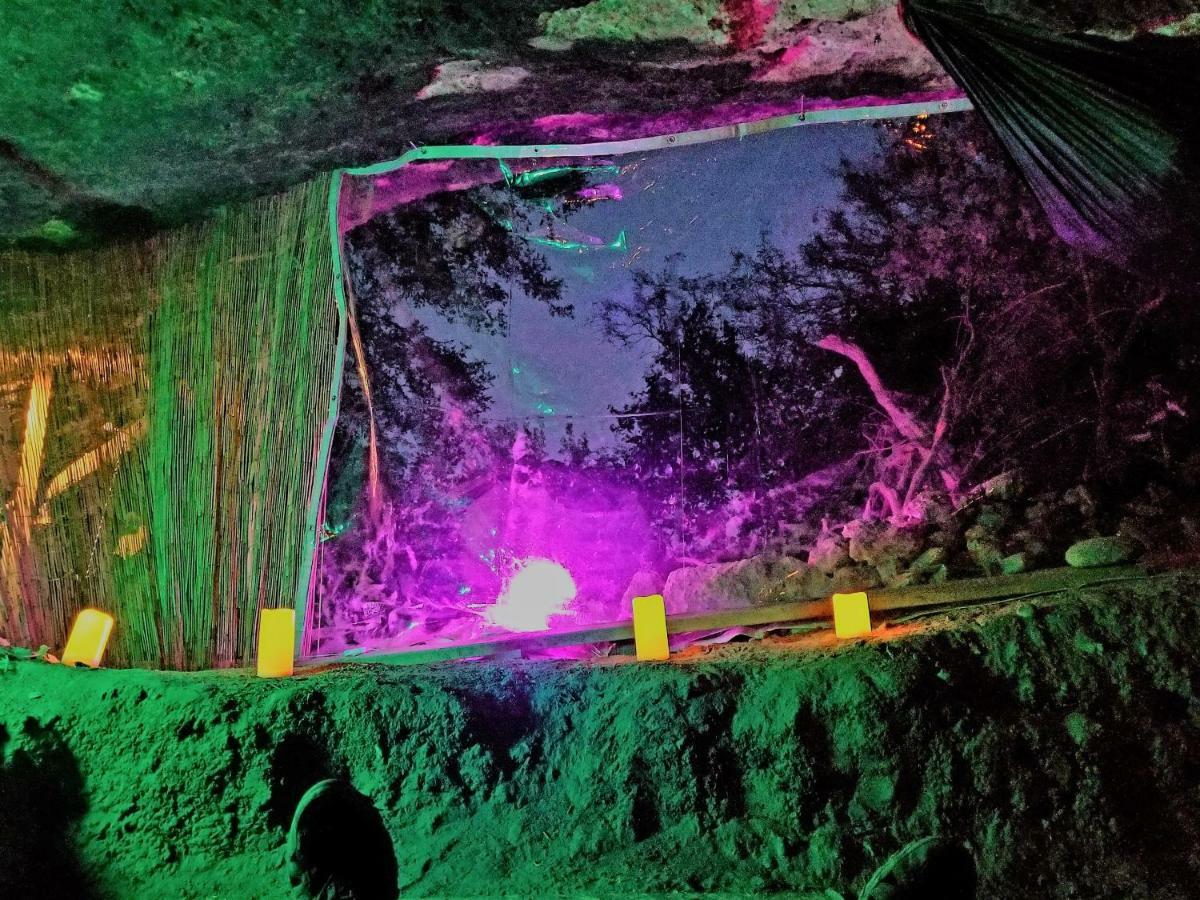 Cave, Yurt, Bubble And Other Glamping Adventures Hotell Sedona Exteriör bild