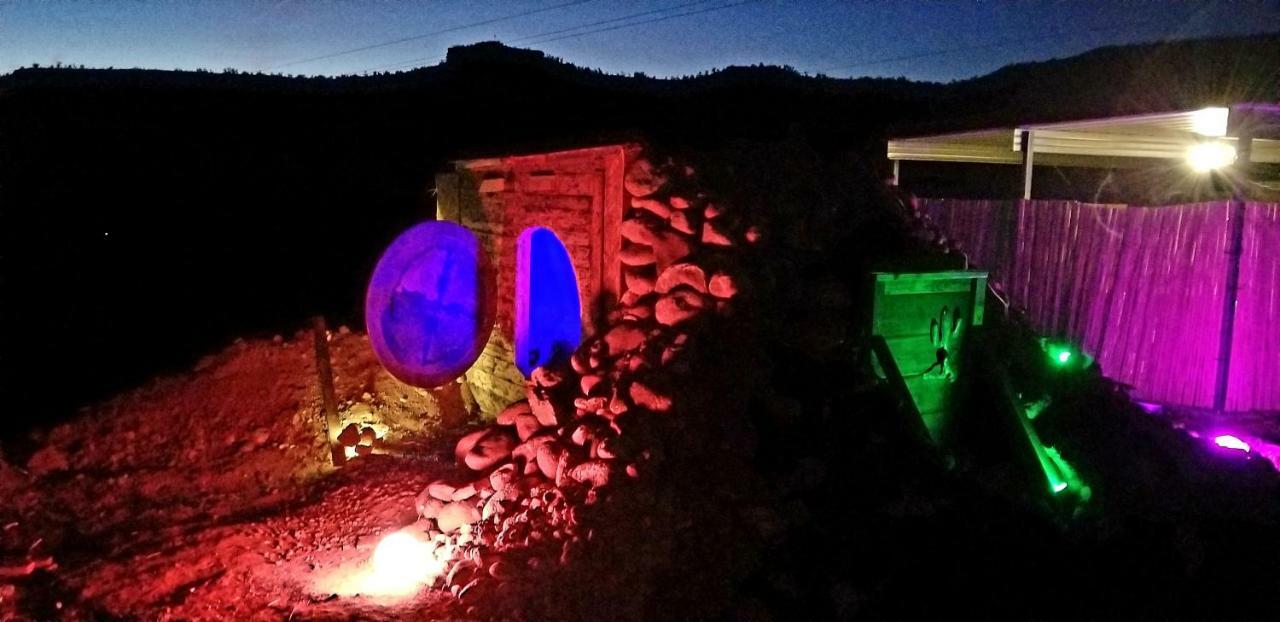 Cave, Yurt, Bubble And Other Glamping Adventures Hotell Sedona Exteriör bild